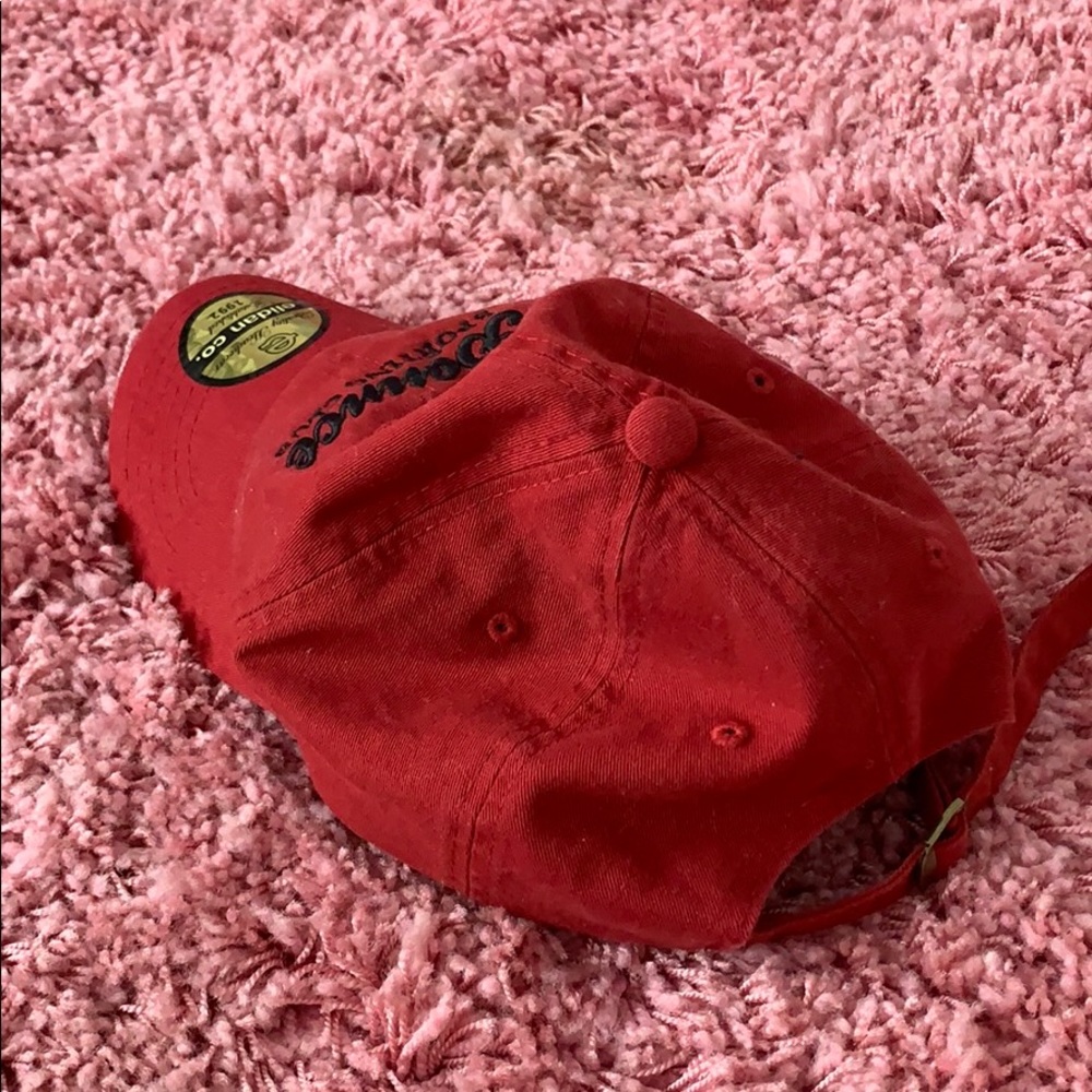 Bounce red hat - Picture 2 of 2